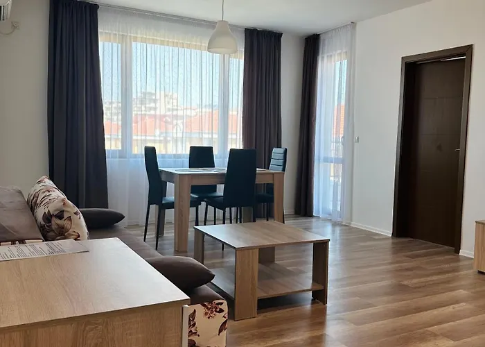 Апартамент блек сий Свети Влас